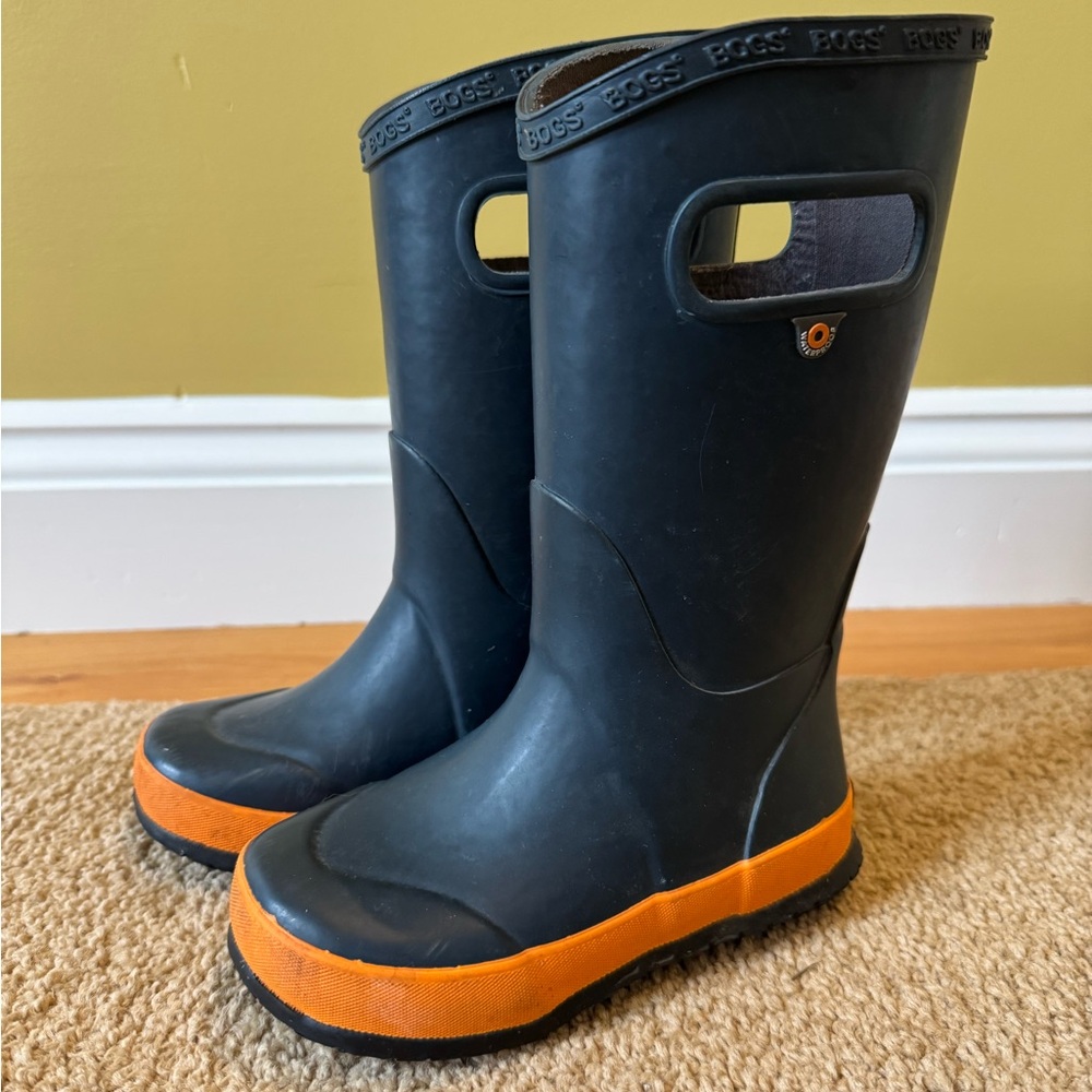 Bogs Kids navy and Orange Rain Boots